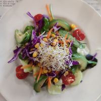 Ensalada del dia at Hicuri in Granada