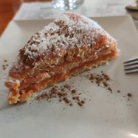 Tarta de zanahoria at Hicuri in Granada