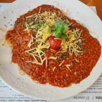 Pasta boloñesa at Hicuri in Granada