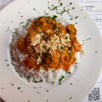 Seitan tikka massala & rice at Hicuri in Granada