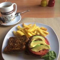 gluten free burger at Hicuri in Granada