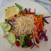 Ensalada de la casa at Hicuri in Granada