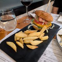 Hicuri burger at Hicuri in Granada