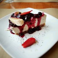 raw vegan cheesecake ♥️ at Hicuri in Granada