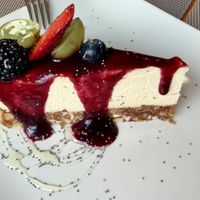 Excellent vegan cheesecake 😋   at Hicuri in Granada