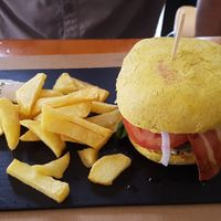 Burger at Hicuri in Granada