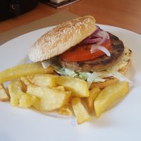 Burger and fries from the day menu at Hicuri in Granada