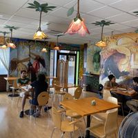 Ambiente a las 16:20, cierra a las 16:30 y vuelve a abrir de noche  at Hicuri in Granada