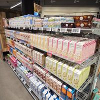 Milk drinks at EkoPlaza - Amsterdamsestraatweg in Utrecht