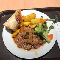 Bufet paid by the weight at Veganland - OC Fenix in Prague