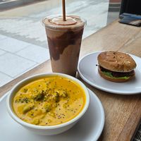 Cacao smoothie, broccoli cheddar soup and plant-based Burger at Fruitive - Palmer Alley in Washington