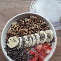 PB no J bowl: acai, bluebs, PB topped with granola, chia seeds, nana, strawbs, cacao nibs. 9/10 at Fruitive - Palmer Alley in Washington