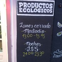 Opening times at LaQuinoa in Zaragoza