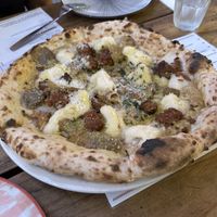   at Shop 225 Pizzeria in Pascoe Vale South