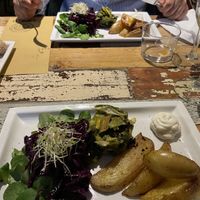 Cavolo viola, taccole, porri e patate  at L'Orto Gia Salsamentario in Turin