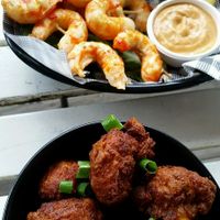cauli-wings and prawns at Bonta Vera in Minmi