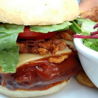 BBQ Burger at MeeT in Gastown in Vancouver