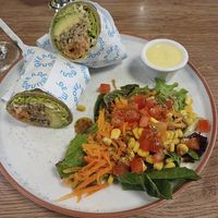 Wrap tomate rostizado (plato vegano), 10/10 at Mundo Verde in Medellin