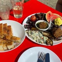 Mezze platter voor 2 personen at Cafe De Ceuvel in Amsterdam