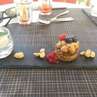 Dessert: cake et beurre de cacahuète  at B12 in Chur