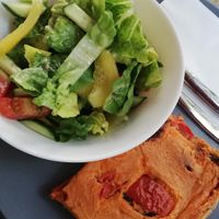Vegane Tomaten Quiche   at Cafe DA in Stuttgart