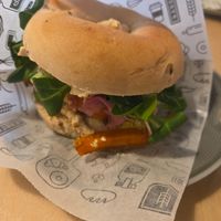 Hummus-Bagel at Bajgle Krola Jana in Szczecin