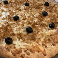 Pizza de atún vegano  at La Clote in Barcelona