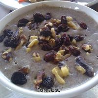 Breakfast chia bowl at RAWvolution in Santa Monica