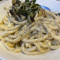 Cacio e Pepe - bucatini pasta with an amazing cream sauce & loaded with black pepper 100% vegan  #Veganuary at Double Zero in New York City