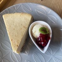 Vegan lemon cheesecake 10/10!!!  at Musubi Cafe in Kyoto