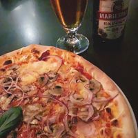 Pizza Bio (mushrooms, onions, veg. mozarella) at Feca in Stockholm