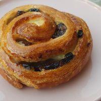 Cinnamon raisin roll at The Broca in South East London
