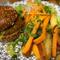 Veggie Burger at 5 Lorette in Paris