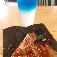 Limonada de espirulina azul y tamal oaxaqueño  at La Pitahaya Vegana in Mexico City