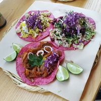 Tacos brócoli y requesón, al pastor y crudi at La Pitahaya Vegana in Mexico City
