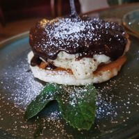 Perfect pancakes with real chocolate. And berrys at PAN's Bebop in Essen