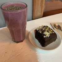 Smoothie and brownie  at Vegamo Centro in Mexico City