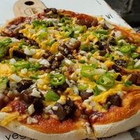 Spicy BBQ pizza at Vegamo Centro in Mexico City