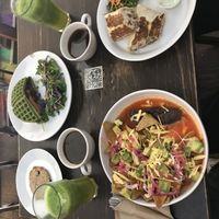 Todo delicioso y la atención 10/10 😍 de nuestros top 10. Fuimos a desayunar pero nos quedamos con ganas de ir a comer y probar las pizzas.   at Vegamo Centro in Mexico City