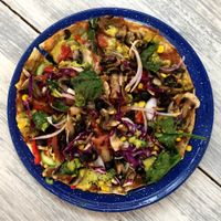 Veggie pizza with NINE vegetables at Vegamo Centro in Mexico City