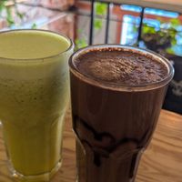 Lemon/kale/mint juice, cocoa smoothie at Vegamo Centro in Mexico City