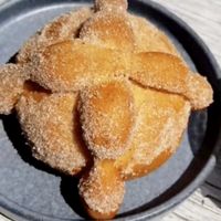 Tienen pan de temporada siempre  at Vegamo Centro in Mexico City