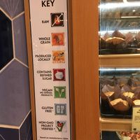 Hot bar, salad bar, pastry case, and shelf items use this labeling system at Good Earth Natural Foods in Mill Valley