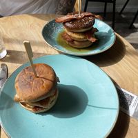 I got the vegan brunch which had avocado, tomato’s hash brown and sausage and was really nice! Good size for a small brunch. Pancakes where huge and very fluffy at Cafe au Lait in Bath