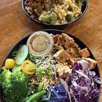 cheesy mac with korean chicken and soba bowl  at Juicy Brew - Kaimuki in Honolulu