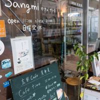 Front window of Sangmi Abeno at Sangmi Abeno in Osaka