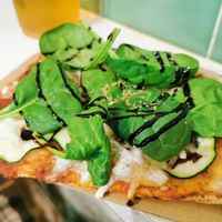 Vegan pizza at Hand Go in Porto