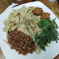 Plato del día at Susbida in San Jose