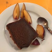 vegan chocolate and banana cake at Hope Cafe in Paris