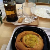  pastry with cream center and raisins at Canape Incontro in Bologna